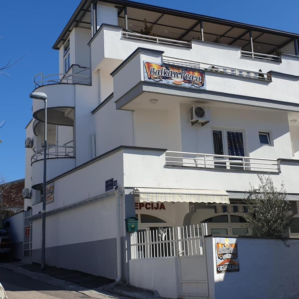 Balkan Pearl Apartments Бар Экстерьер фото