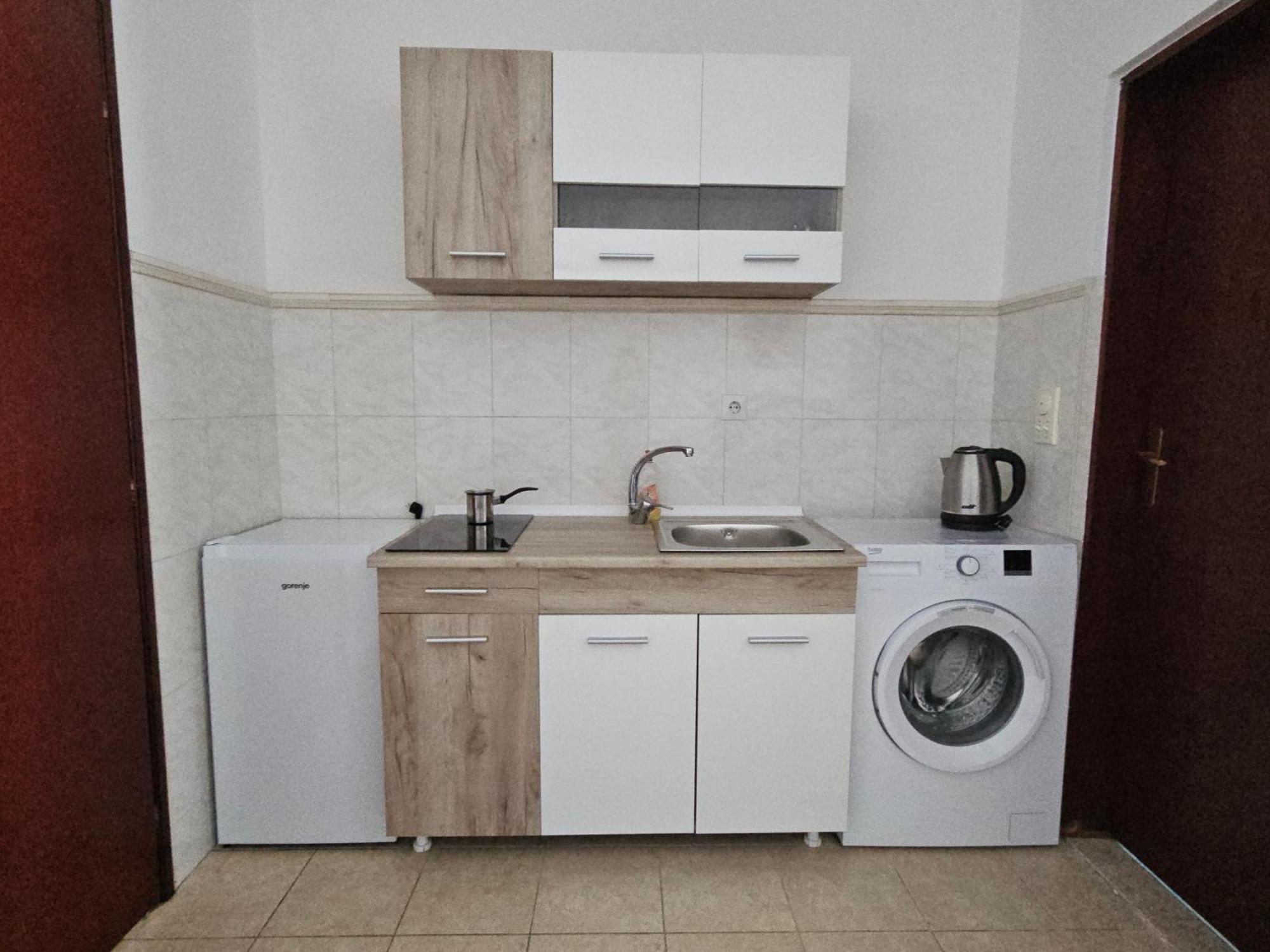 Balkan Pearl Apartments Бар Экстерьер фото